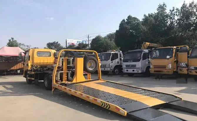 鄂城区汽车中途维修案例